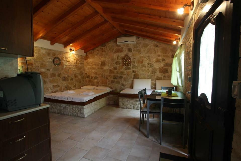 Villa Loulaki Magazia Paxi Arvanitakeika Luaran gambar